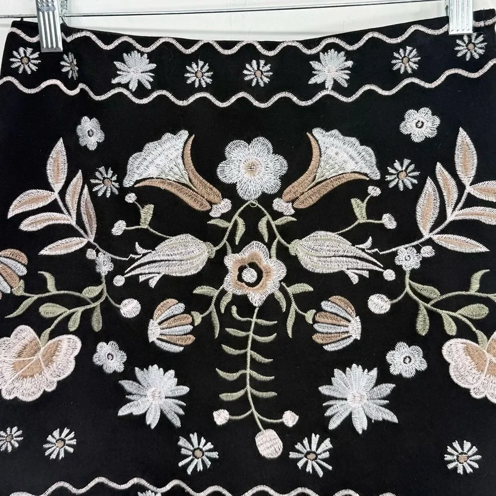Mi Ami Embroidered Scandinavian Nordic Floral Black Mini Skirt